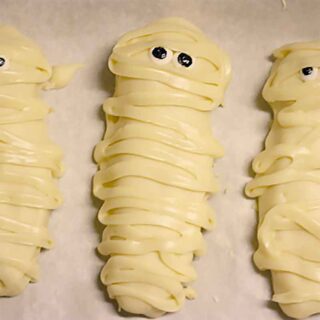 Halloween Mummy Cookies