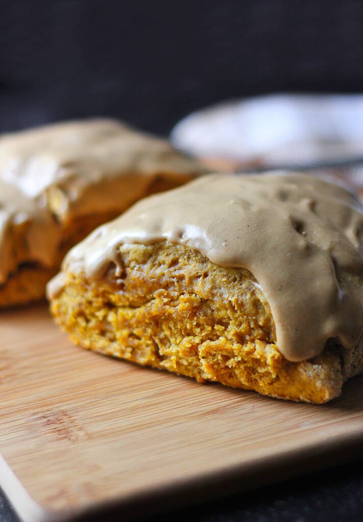 Pumpkin Spice Scones | SoupAddict.com