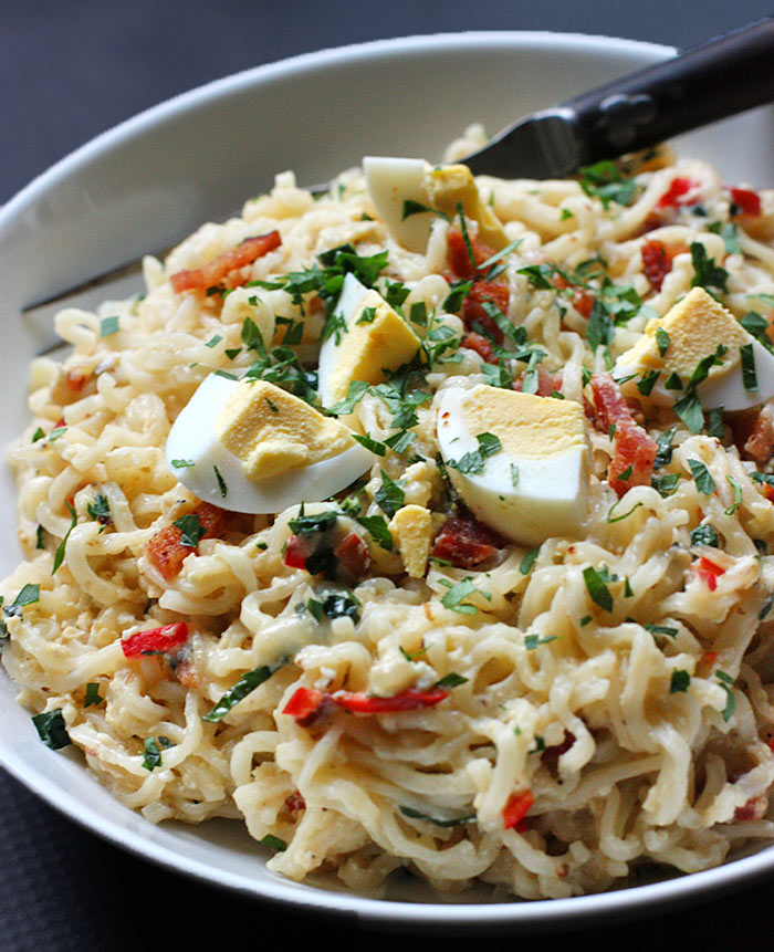 Cheesy Bacon and Egg Ramen Noodle Bowl | SoupAddict.com