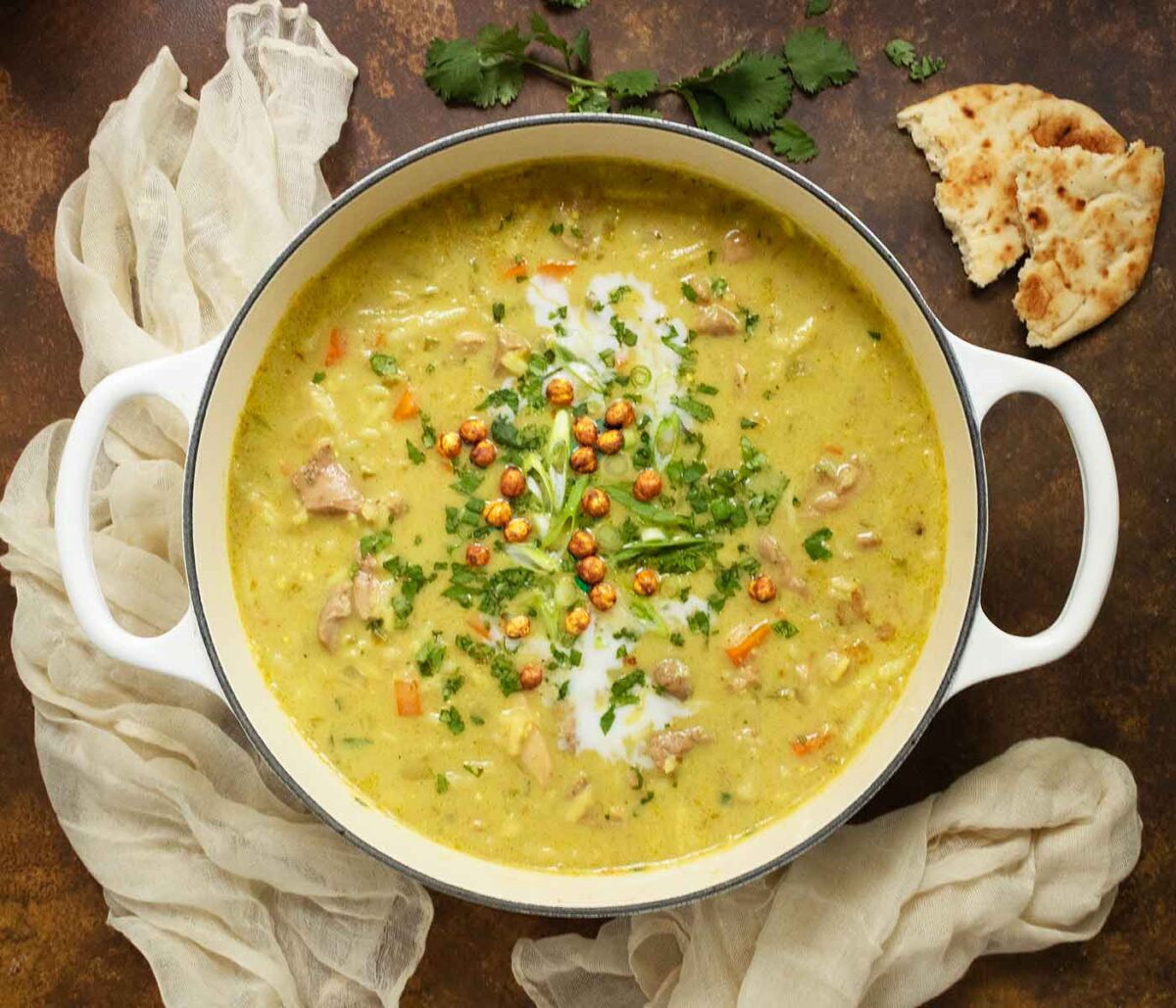 Overhead view of a pot of Mulligatawny.