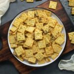 Dill Pickle Saltines on a plate.