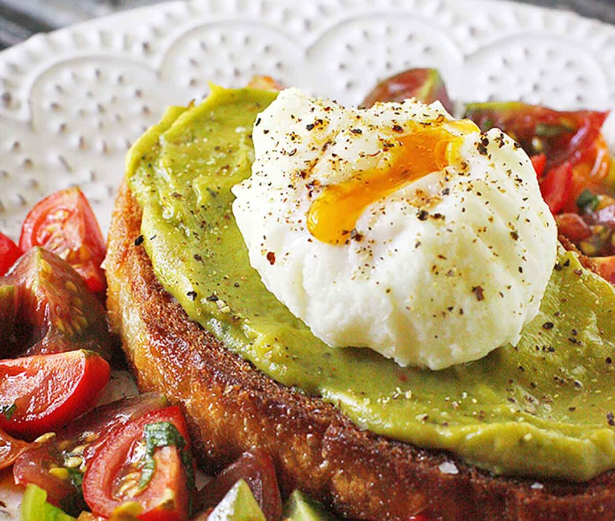 Avocado Fried Toast topped with a poached egg.